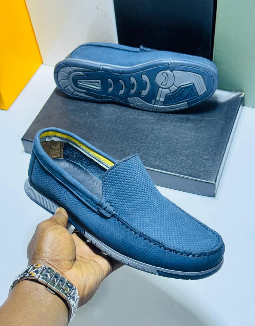 CHAUSSURE DE BUREAU TOUJOURS DISPONIBLE (Stock limité)  - image 1